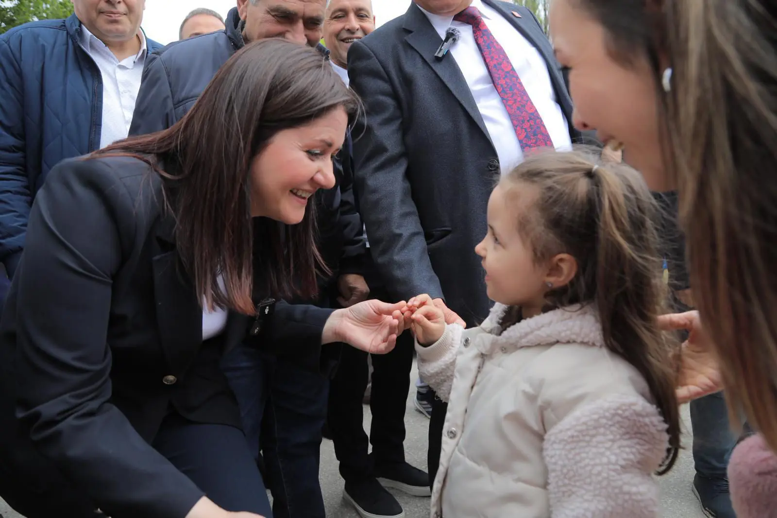BALKAN PAZARI YENİ YÜZÜYLE HİZMETE BAŞLADI galeri görseli